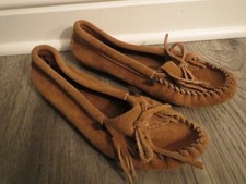 Womens Minnetonka Slip On Tan/Brown Mocassin Shoes, sz 8