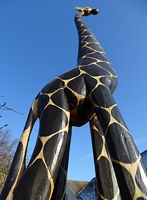 Giraffe aus HOLZ Höhe 245cm-Handarbeit + Handebemalung-Deko Artikel für Innen