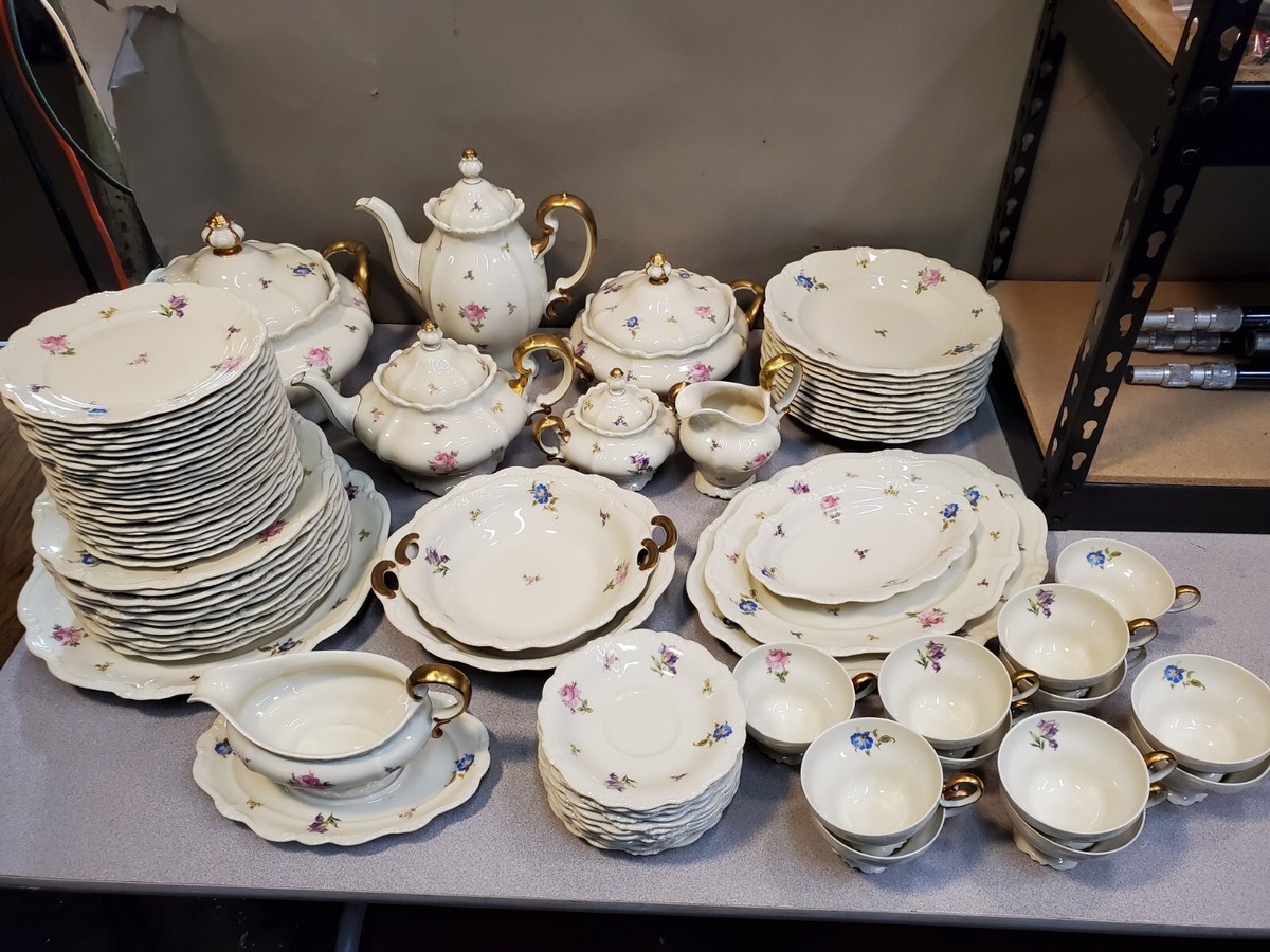 Set of 84 Rosenthal Pompadour Dinnerware, Pink Purple Blue Yellow