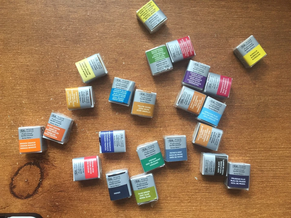 Winsor and Newton Professional Artist Half Pan Water Colours- Listing 1 of 2