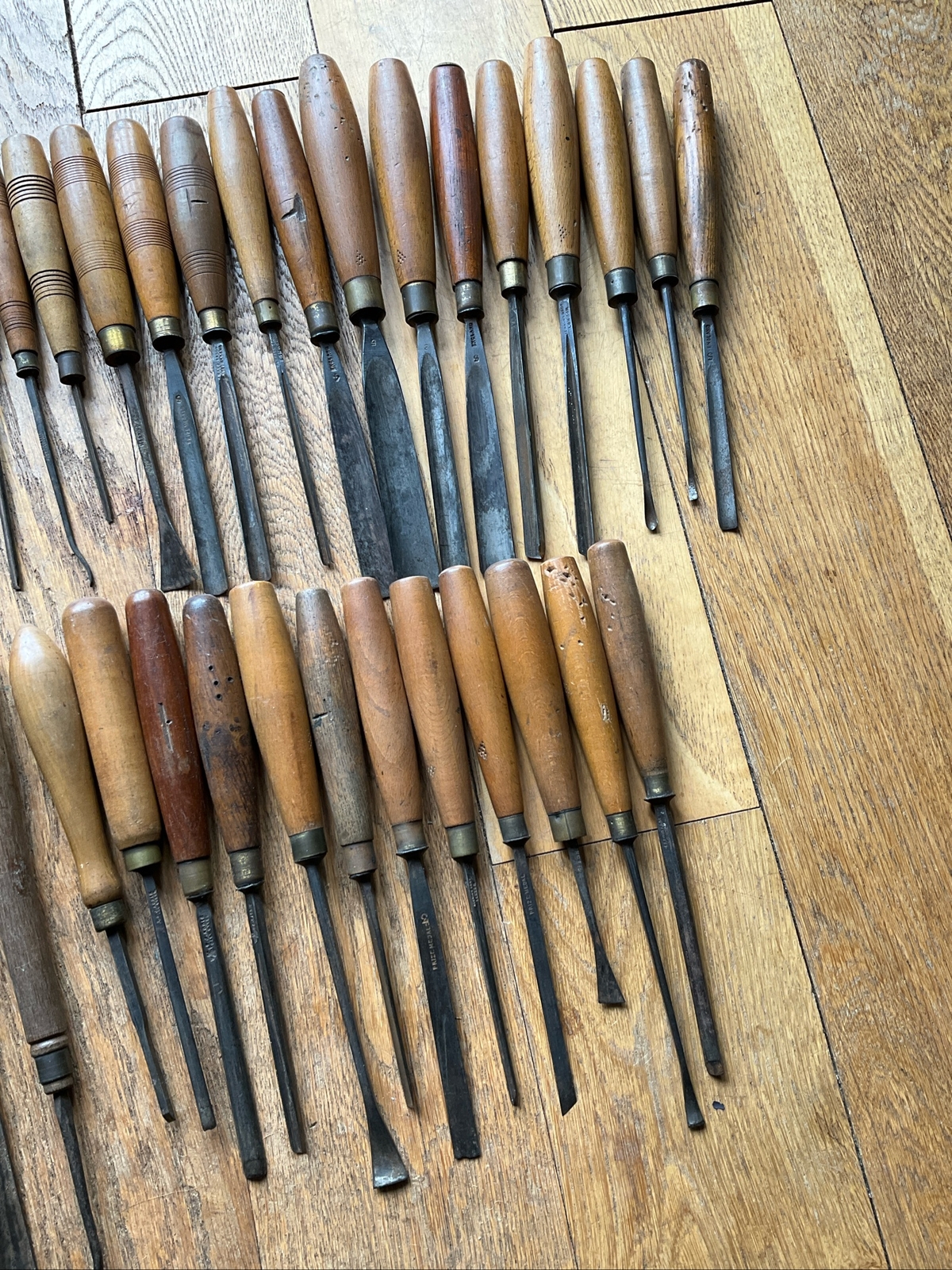 LARGE QUANTITY OF VINTAGE CARVING CHISELS 48, ADDIS, HERRING BROS . eBay