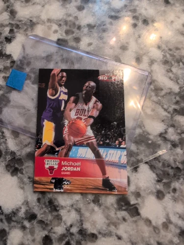 2005-06 NBA Hoops - Kobe Bryant, Michael Jordan #20 Card