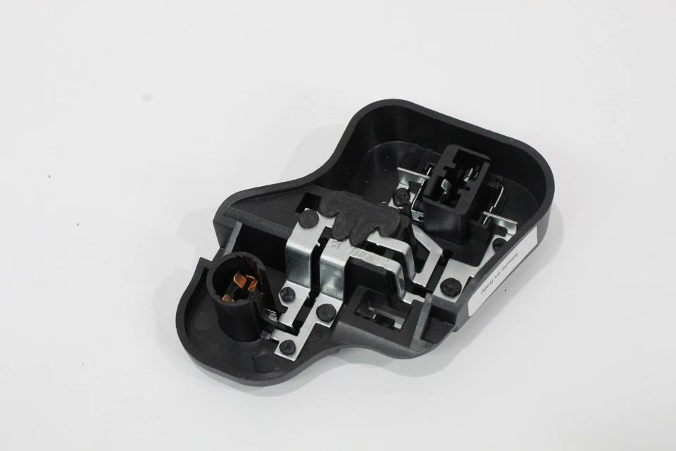 VW Golf 5K Mk6 Rear OS Right Inner Light Cluster Bulb Holder New 5K0945260 - Image 3 of 4