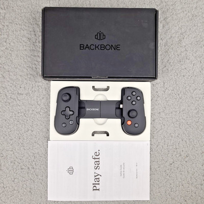 BACKBONE One BB-01 Mobile Gaming Controller for iPhone Lightning Tested Working
