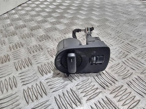 AUDI A3 Sportback 8PA Scheinwerferschalter 8P1941531B 2.00 Petrol 34035563