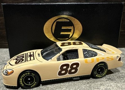 2001 Dale Jarrett #88 UPS Test Ford Taurus 1/24 Action Elite
