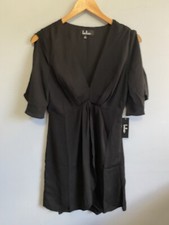 Lulus V-neck Dress NEW Black Size Small NWT
