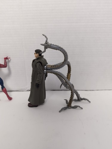 Spiderman 2, Doc Oc, Octavias, New Green Goblin W/ Glider And Bow Hasbro Toywiz - Picture 11 of 15