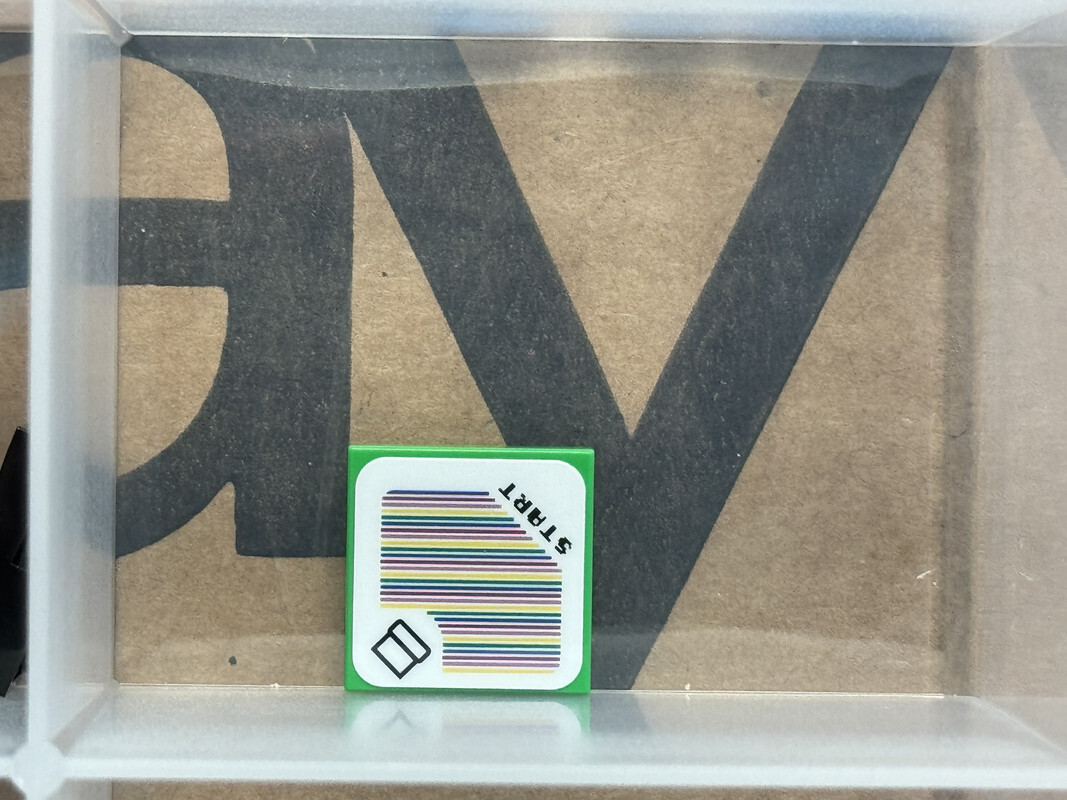 マリオ LEGO Parts - Bright Green Tile 2 x 2 Super Mario 'START' - No 3068