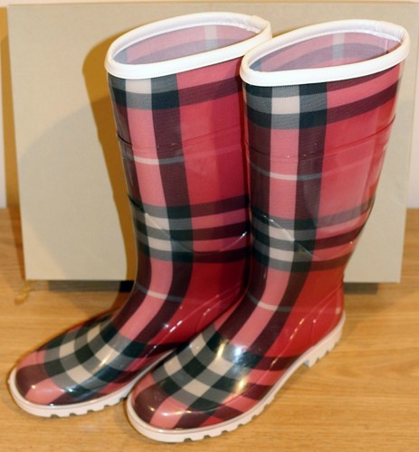 moncler rain dont care