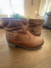 Toddler Girls OshKosh Boots size 11