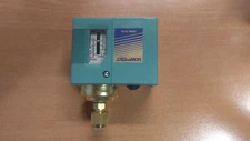 SAGINOMIYA Pressure Switch model SNS-C102X (-8inHg~30lb/in2)