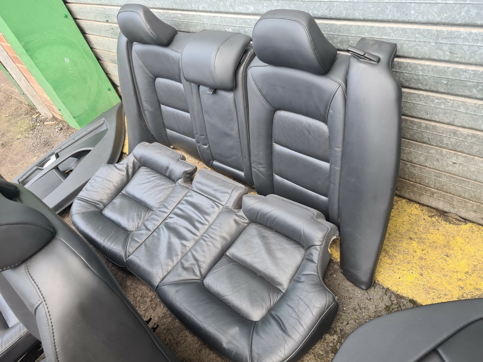 Volvo S80 SE D5 AUTO 2.4 Set of Front Rear Seat Seats Door Card Black