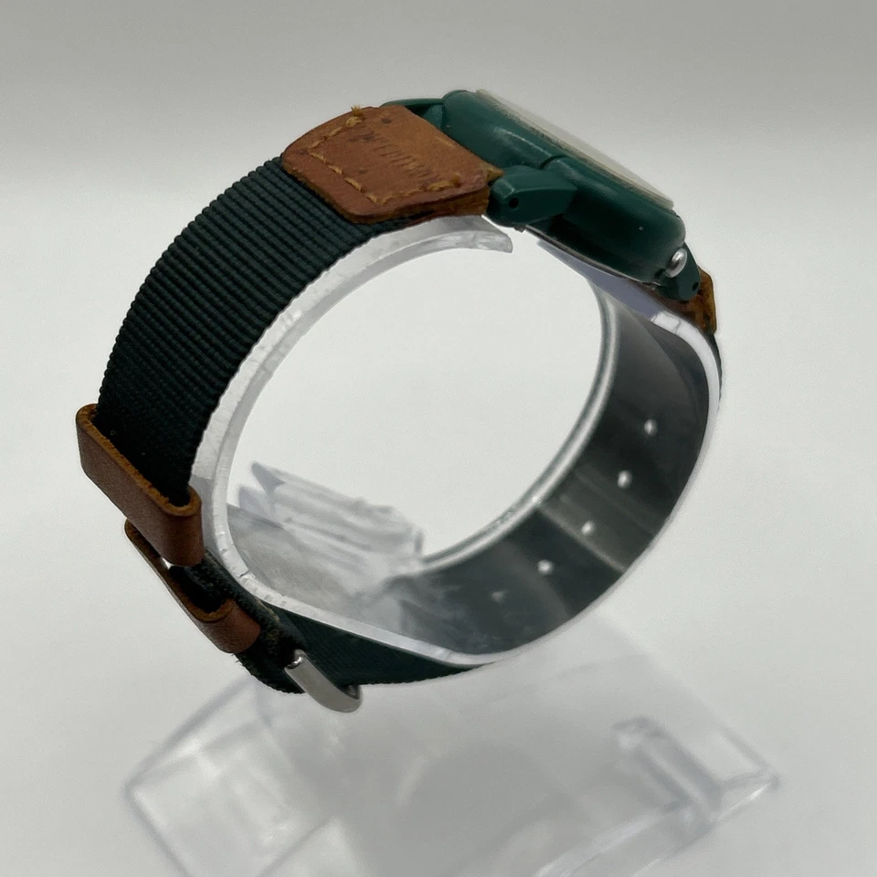 Reloj Timex Expedition Mujer Verde Plástico Nylon 30m Verde Claro BATERÍA NUEVA 7" Foto 4 de 4