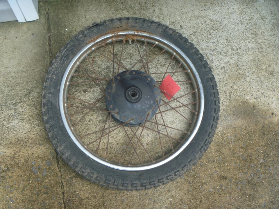 Llanta delantera 16x1,40 OEM 80-82 Honda XL80 XL80S Foto 2 de 2