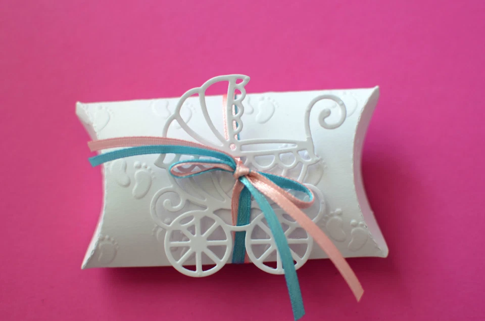 MARKENLOS Gastgeschenk Geschenkbox Kartonage Baby Taufe Zwillinge N.1