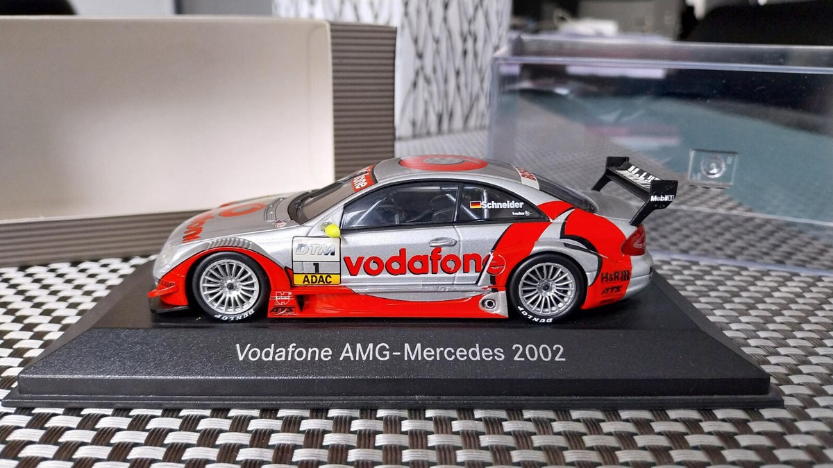 Mercedes CLK DTM 2002 #1 Schneider Vodafone AMG-Mercedes 1