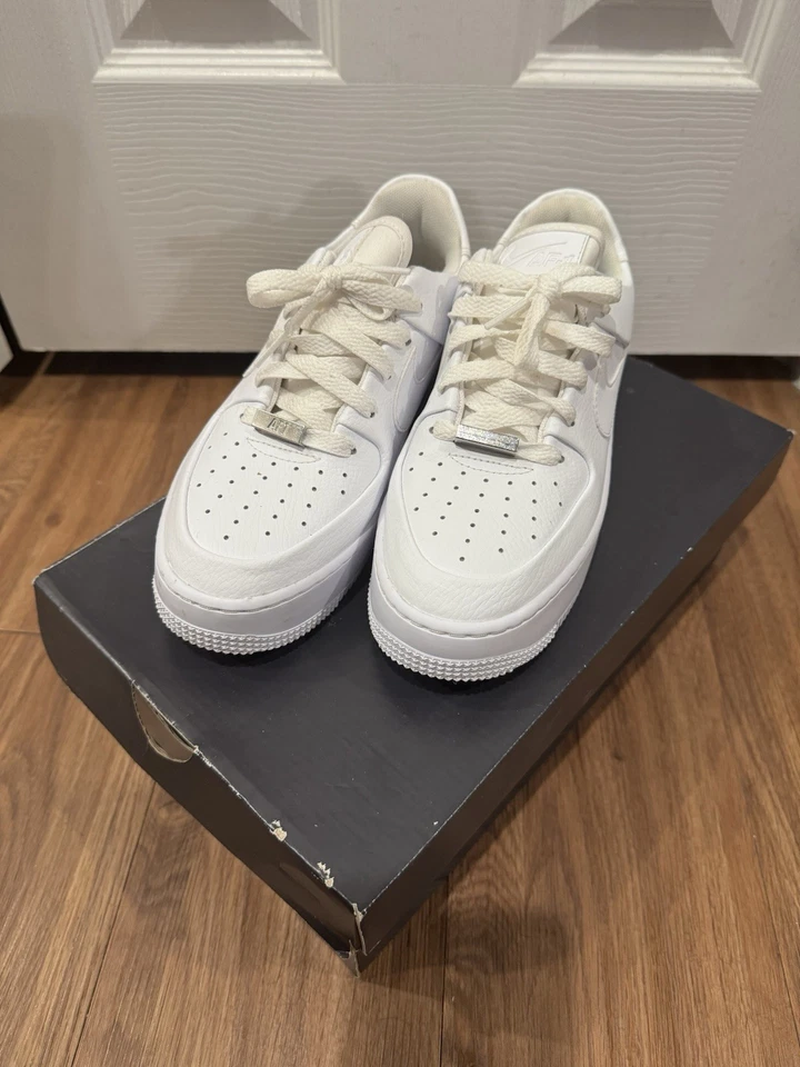 Talla 7 - Nike Air Force 1 Sage Low Triple Blanco W Foto 3 de 4