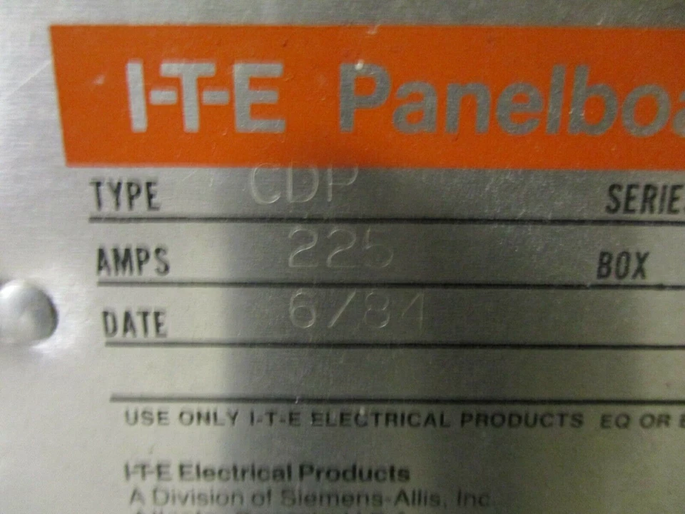 Panel interruptor de orejetas principal ITE CDP 225A Max 480Y/277 3Ph 4W usado Foto 4 de 4