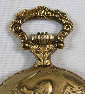 Vtg Marcel Pocket Watch Fantastic Hunting Hunter Dogs Goldtone 17