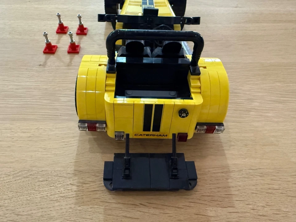 LEGO Ideas 21307 Caterham Seven 620R, photo 3 of 5
