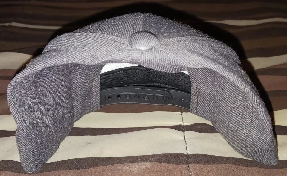 🆕NEW ‿➤AMAZON FRESH Snapback Employee Hat🧢Cap Unisex Gray White Acrylic Wool - Image 2 of 4