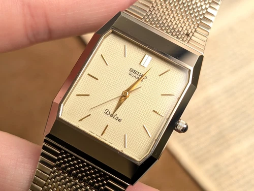 Vintage 1983 SEIKO Dolce 6030-5530 Gold Quartz Tank Men's Watch Vintage 27mm