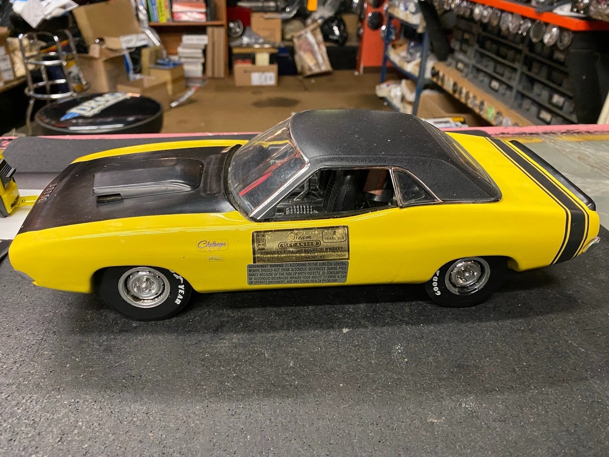 Vtg EMPTY 1992 Jim Beam Decanter 1969 Dodge challenger Collectible