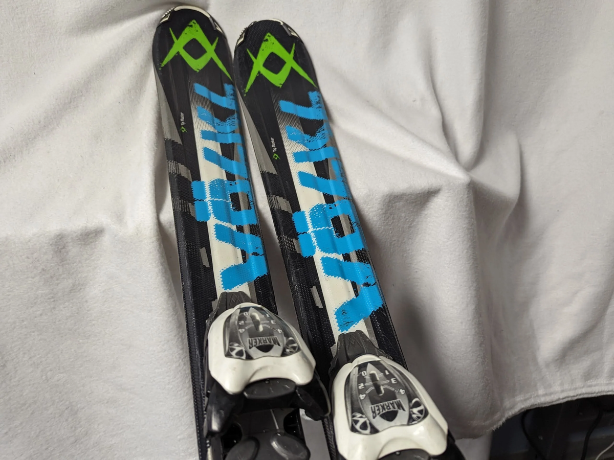 Volkl RTM JR. Skis w/Marker Bindings Size 130 Cm Color Blue