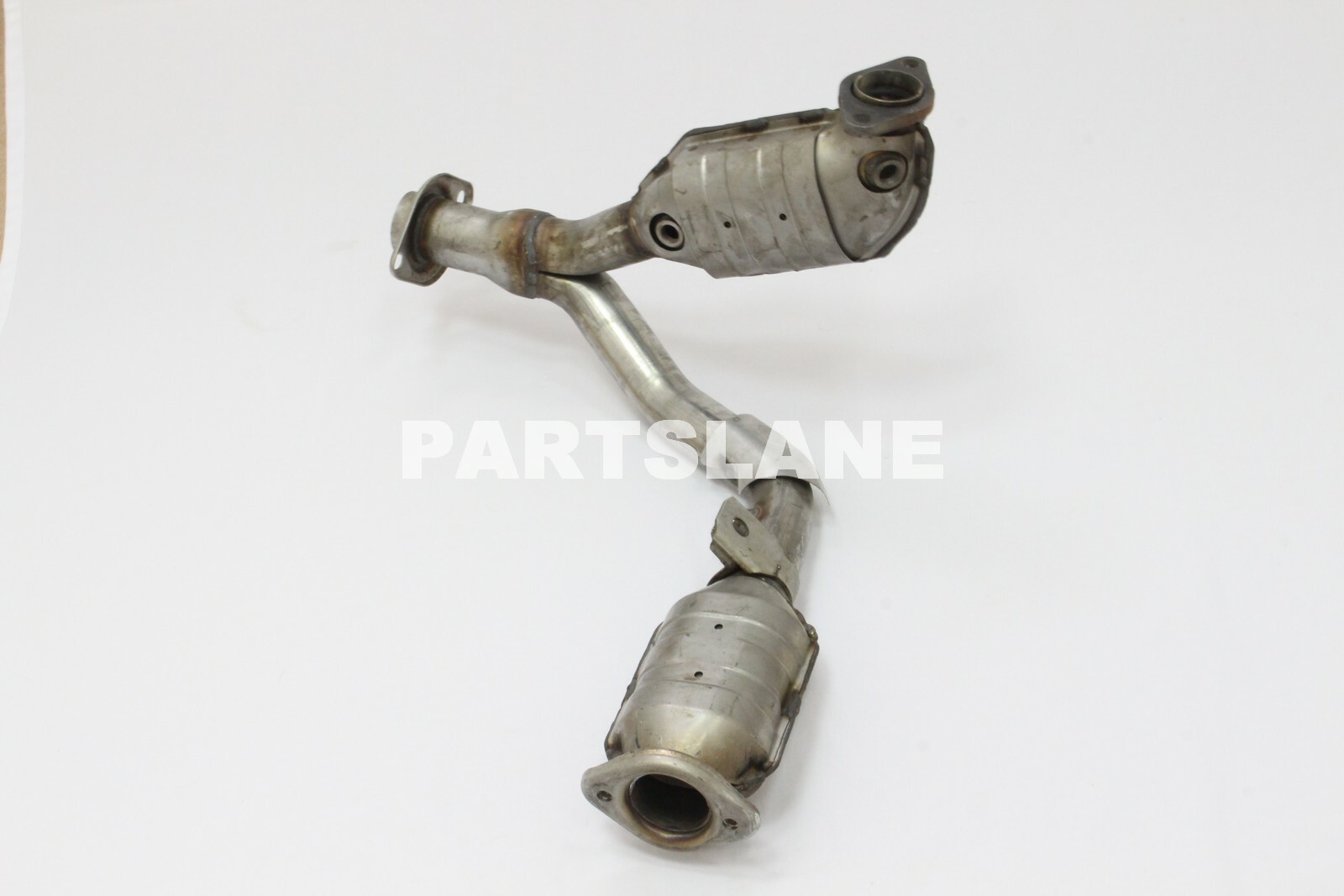 MR404933 Mitsubishi OEM Genuine CONVERTER ASSY, CATALYTIC | eBay 