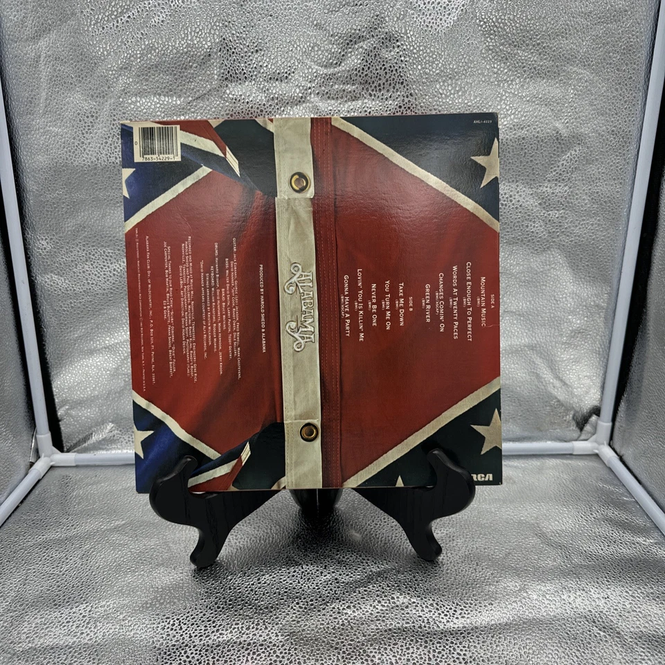 SIGNED BY THE BAND 1982 Alabama Mountain Music LP/Record/Lyric Sheet/ULTRASONIC Foto 2 de 4