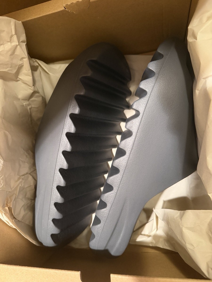 Size 11 Mens Adidas Yeezy Slide Slate Grey ID2350 Brand New black