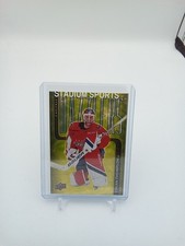 2025-26 Upper Deck Series 2 - Dazzlers - Gold - Logan Thompson - Capitals - SSP