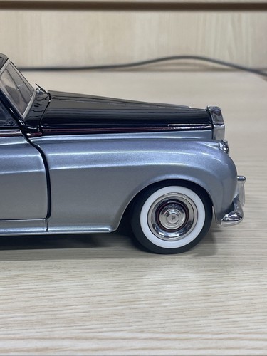 FRANKLIN MINT 1:24 SCALE 1955 ROLLS ROYCE SILVER CLOUD I Cond Issues.Please Read - Picture 6 of 24
