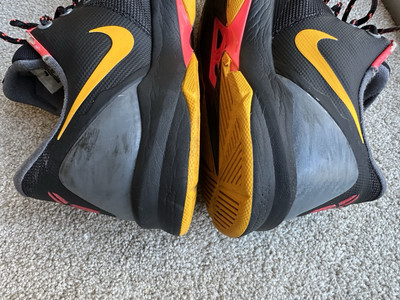 Nike Zoom Kobe Venomenon 4 Black Del Sol Bruce Lee 635578  display picture 3