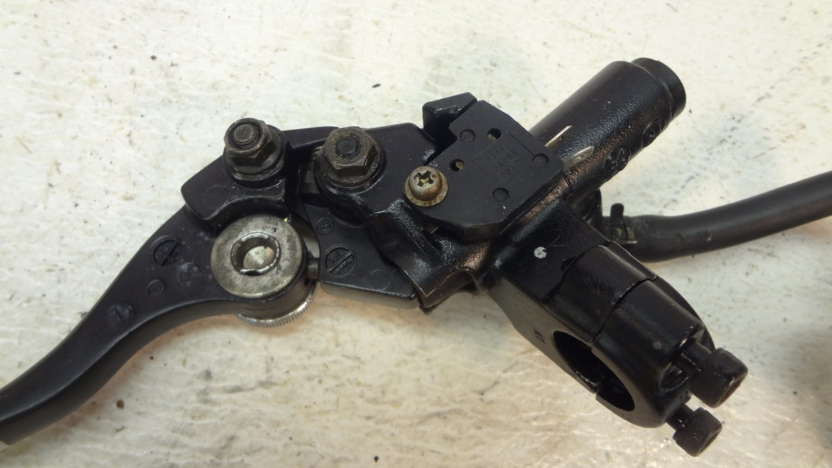 1991-92 Kawasaki ZX7R K350' right brake master cylinder | eBay