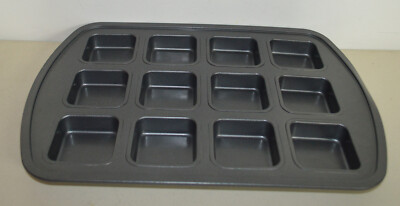 Pampered Chef Brownie Pan 16x11