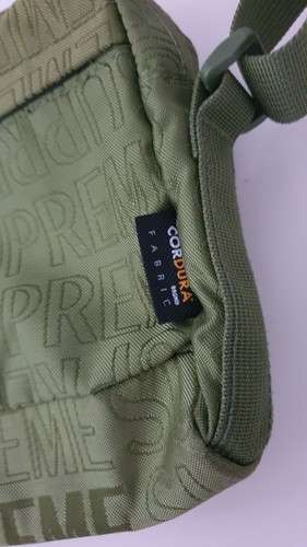 Borsa A Spalla Supreme Olive In Tessuto Cordura Verde SS19 - Foto 10 di 12