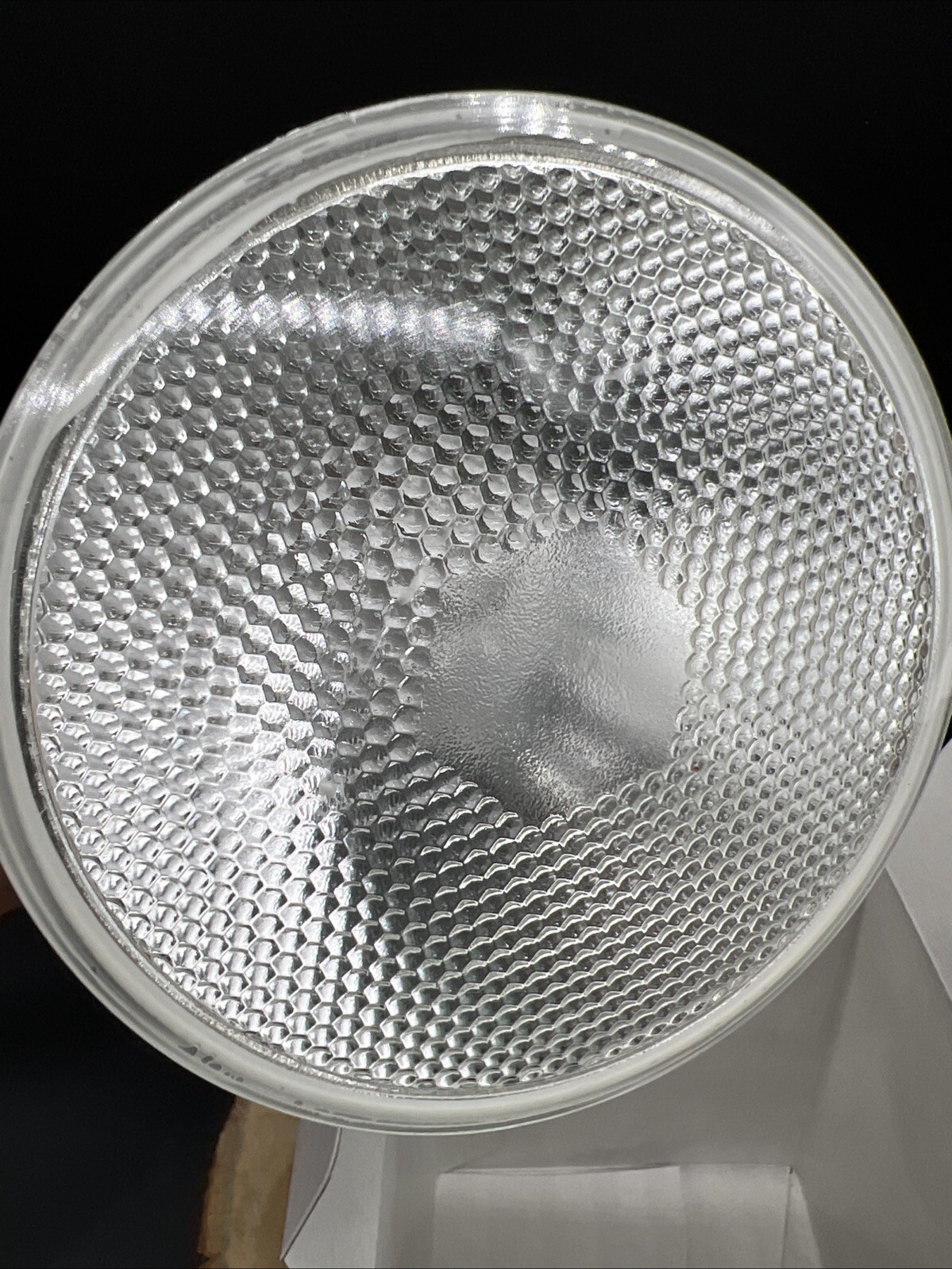 One Capsule Flood Light Bulb PAR38 1980 Lumens 120W 130V 4000 Hours