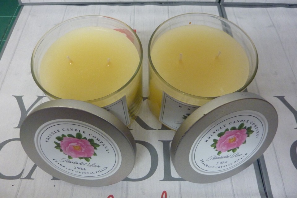 Kringle Candle Nantucket Rose 2 * 2 wick Medium (14 oz) Jar Retired