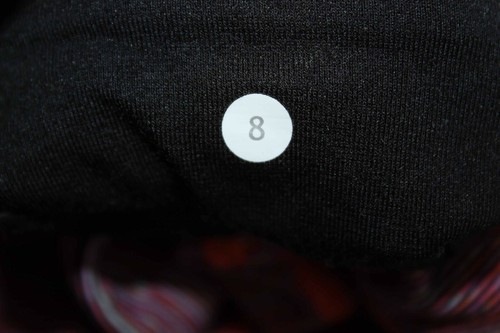 Lululemon Sz 8 x 21 Purple Orange Multi Stretchy Activewear Capri Pant - Picture 5 of 5