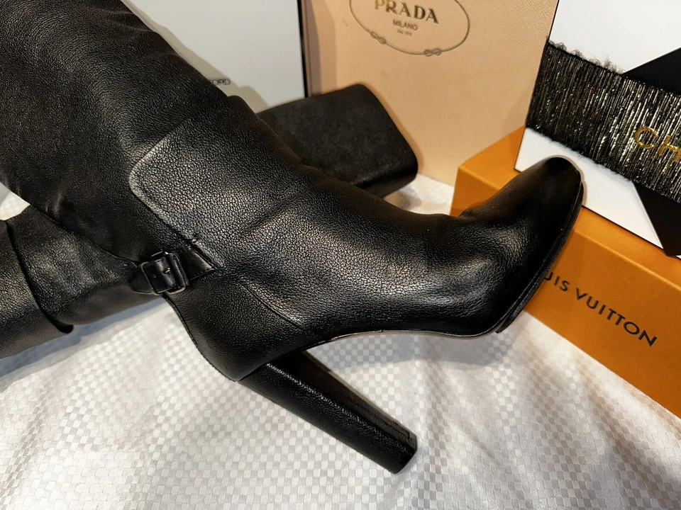 Balenciaga Black Pebbled Leather Knee High Boots. Size 10.5 - Image 2 of 4