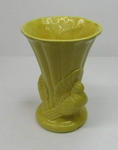VTG Shawnee Yellow Turkey Vase Art Pottery Thanksgiving #829 USA