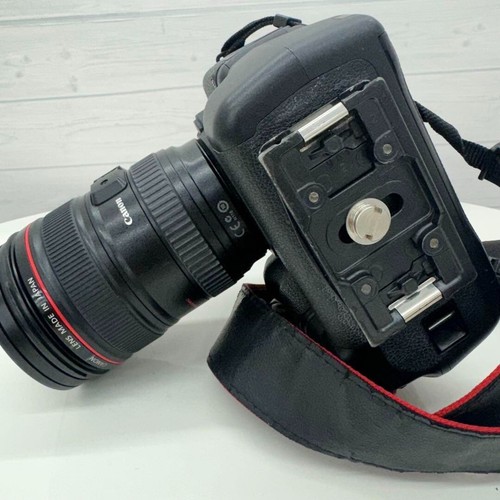 Canon EOS 5D Mark II & Lens EF 24-105mm f/4 L IS USM Used - Picture 8 of 11