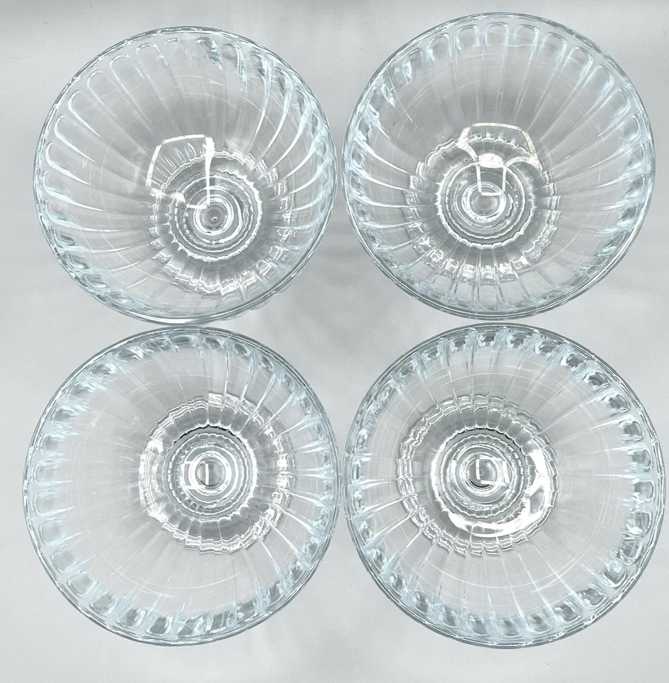 Juego de tazas de postre acanaladas Anchor Hocking de colección de 4 patas de vidrio Sherbets EE. UU. Foto 4 de 4