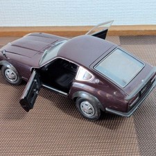 [Poor Condition] Nissan Fairlady Z 240ZG Maroon 1/18 Kyosho