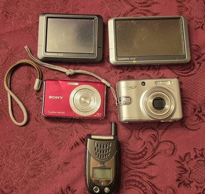 5Pc Electronic Digital Camera Gps  Vista Quest  VQ 1024 Sony Cyber Shot Untested