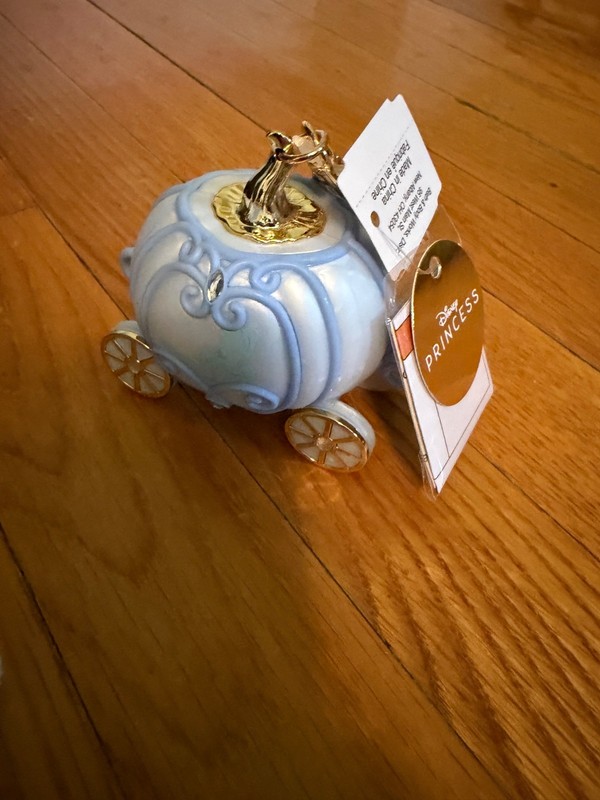 Disney Princess CINDERELLA CARRIAGE POCKETBAC HOLDER Bath and & Body Works