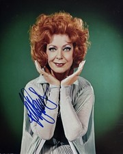 ALLISON JANNEY SIGNED 8x10 PHOTO ACTRESS RARE AUTOGRAPH AUTHENTIC COA