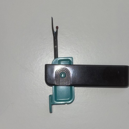 Allary Mini Cut Safety Folding Seam Ripper Black/Blue